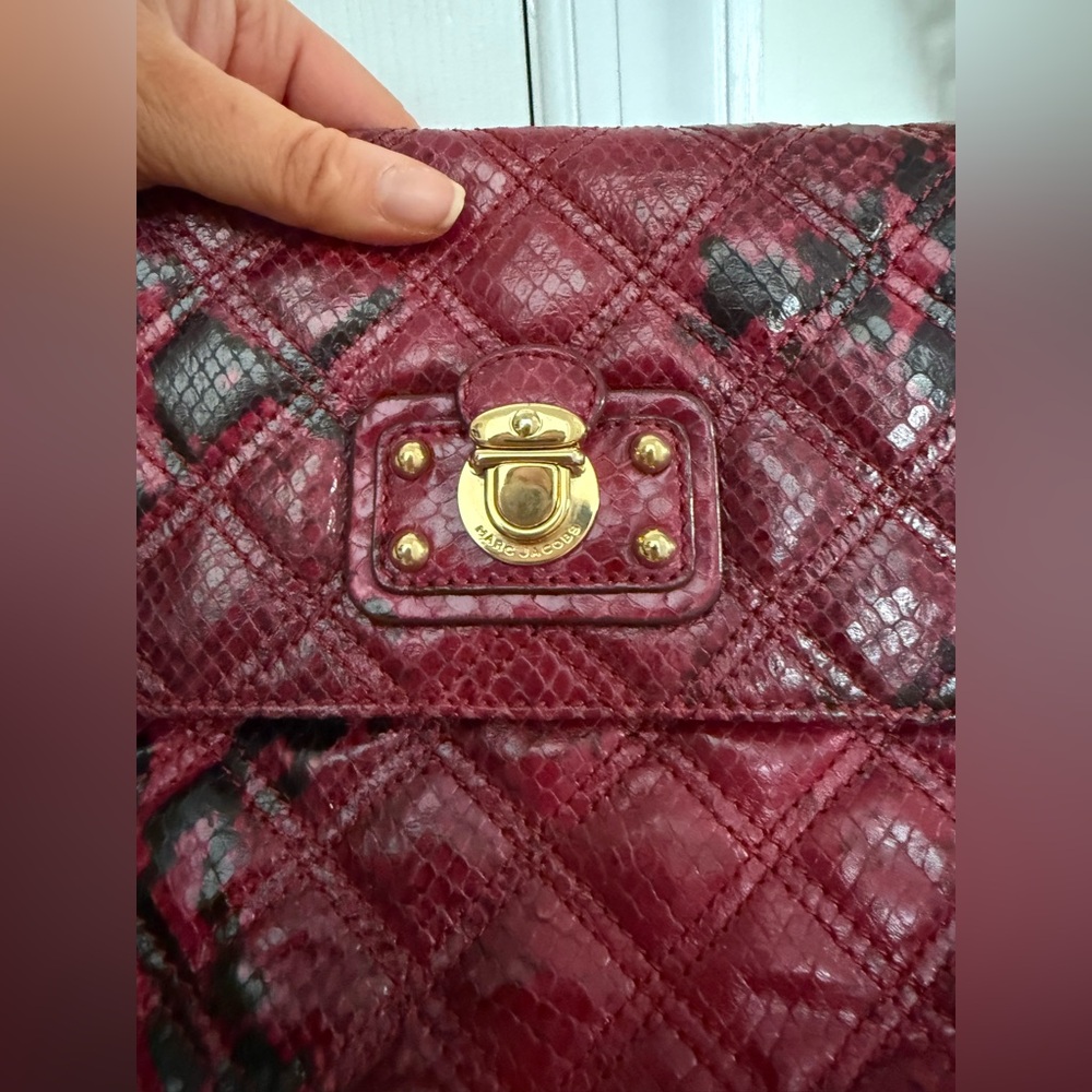 Marc Jacob’s Phython Quilted Leather and Gold Elegant Red Quilted Shoulder Bag - Picture 10 of 11